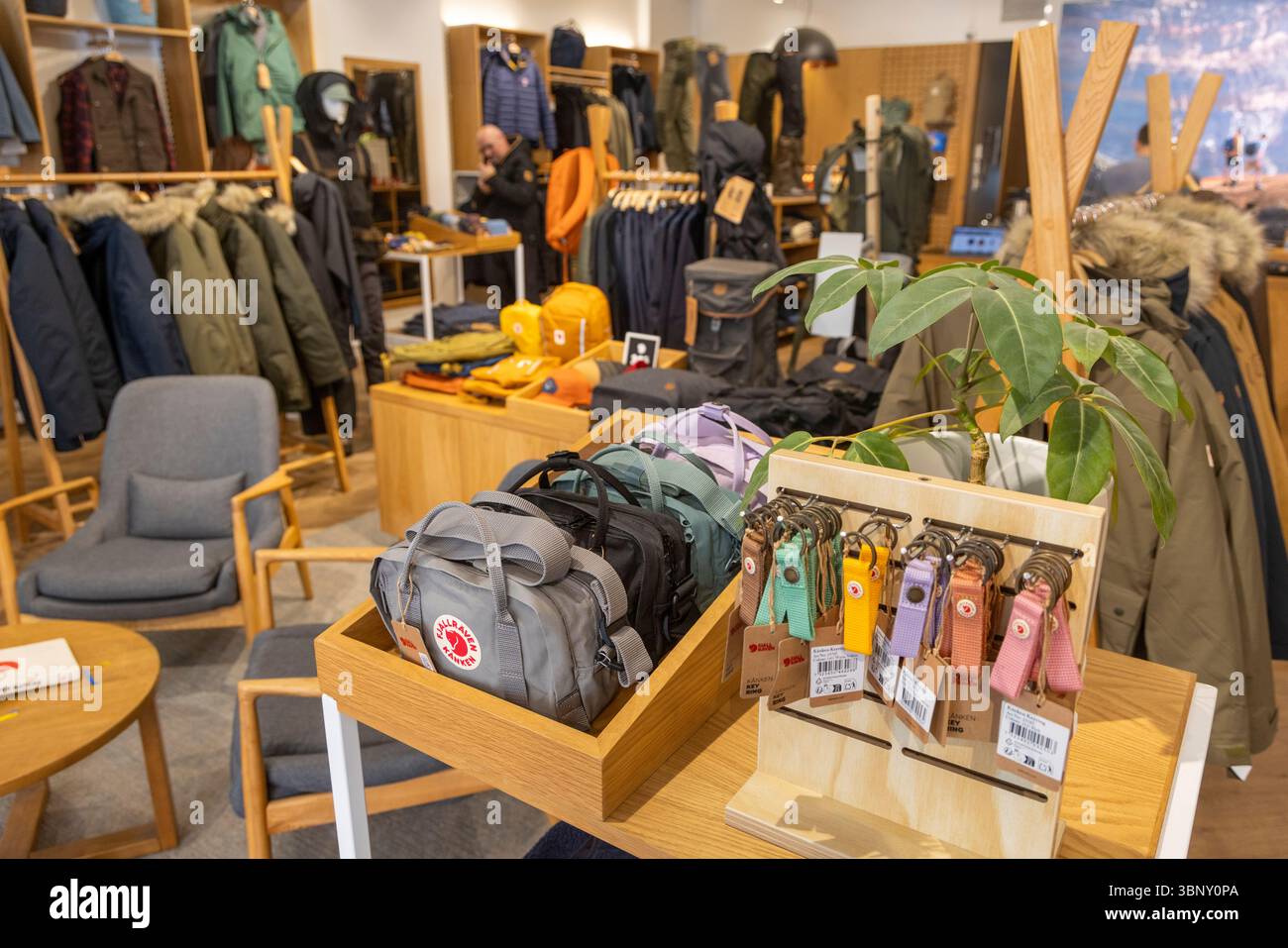 Negozio Fjallraven nel centro di Sydney, abbigliamento e zaini all'aperto in vendita in questo negozio di marca svedese, New South Wales, Australia Foto Stock