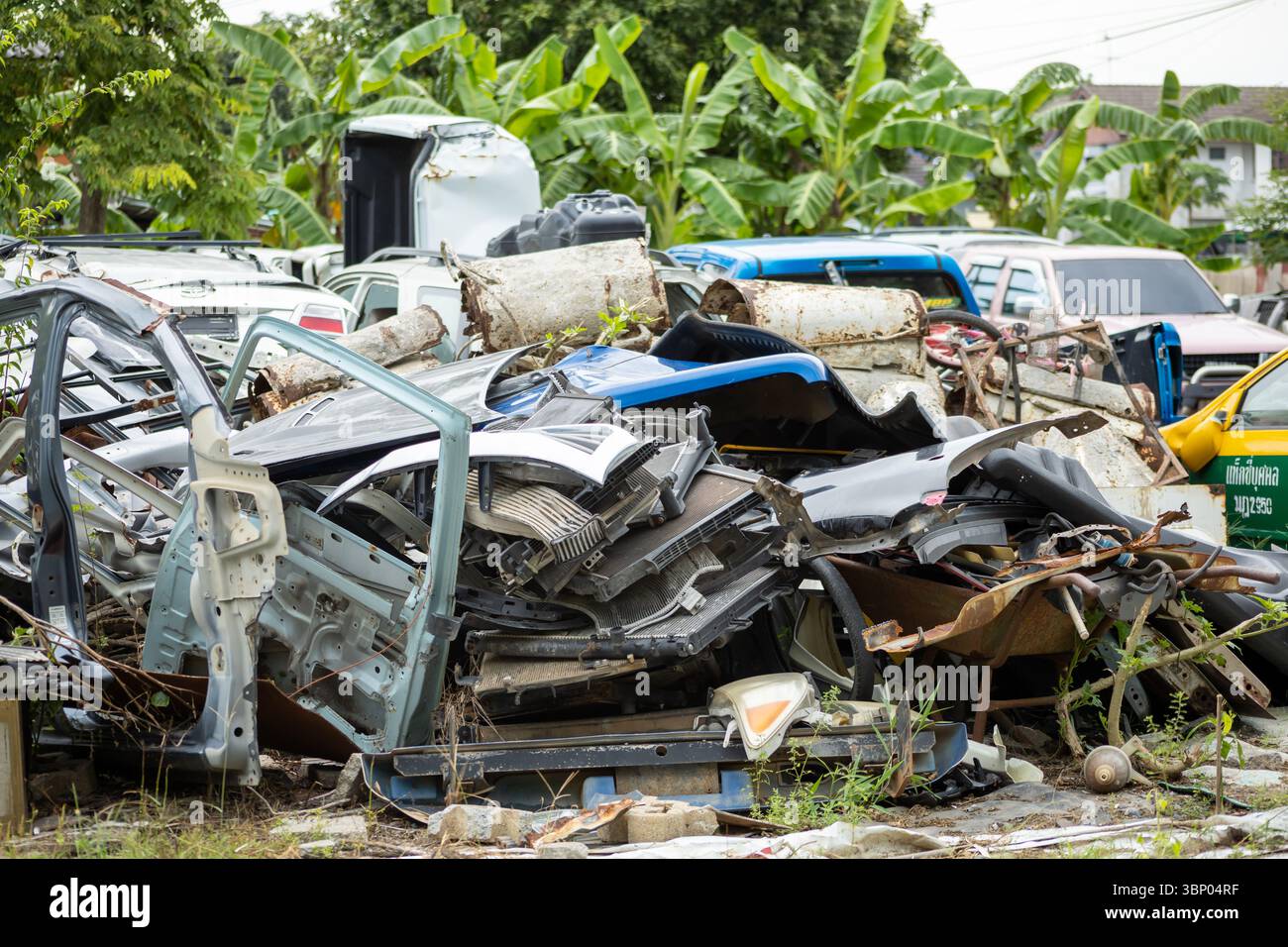 vista della pila di rottami di ferro Foto Stock
