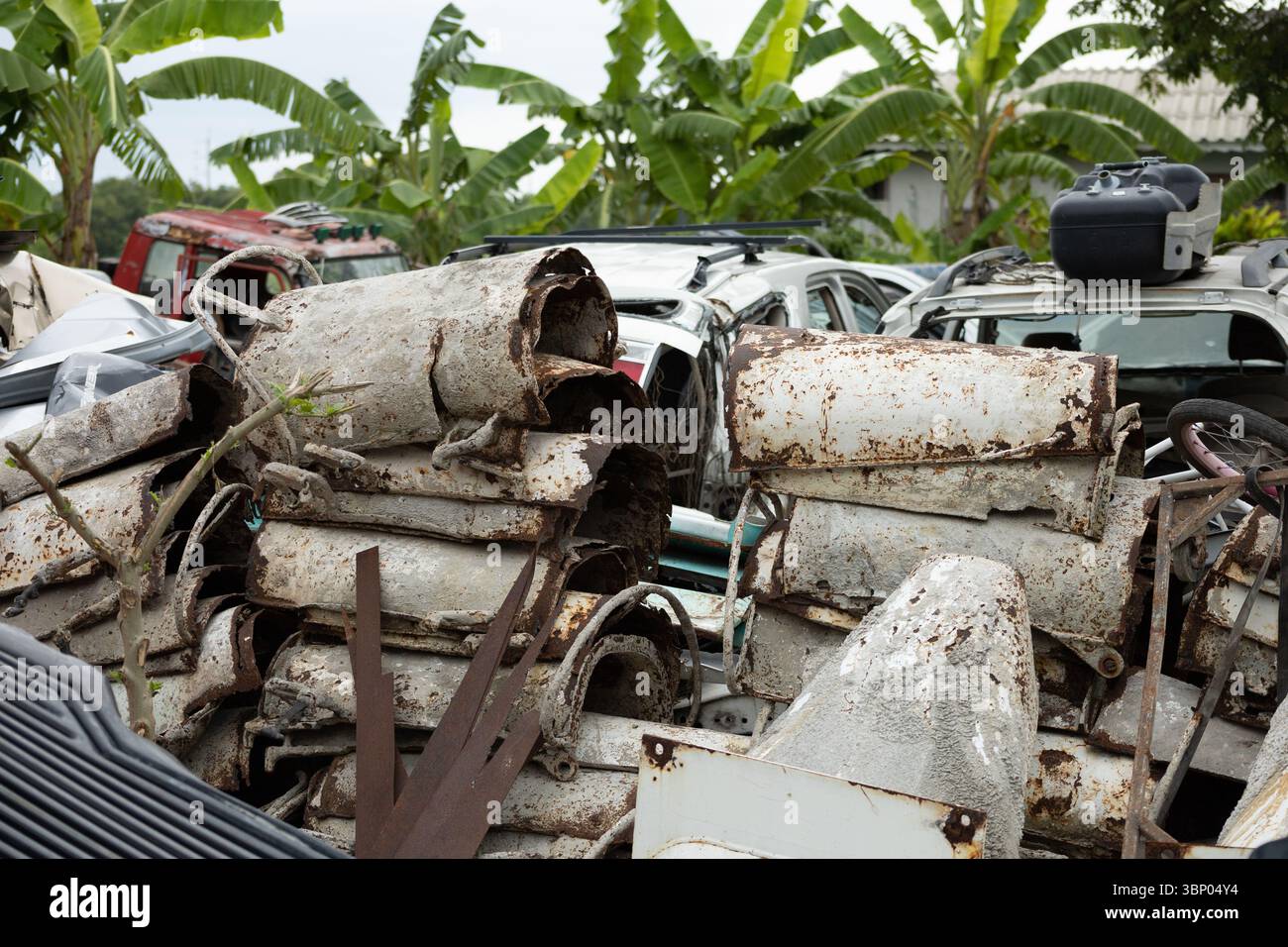 vista della pila di rottami di ferro Foto Stock