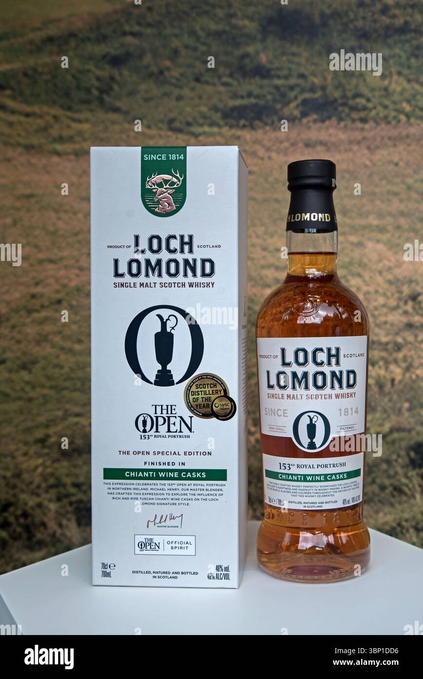 Bottiglia di whisky Open Special Edition 2025 single malt per celebrare il 153° Open al Royal Portrush, Irlanda del Nord. Foto Stock