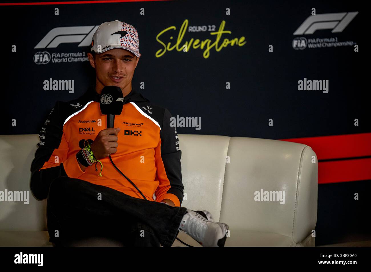 Silverstone, Regno Unito, 03 luglio 2025, Lando Norris, dal Regno Unito gareggia per McLaren F1. Il Gran Premio di Gran Bretagna 2025 The Build Up, che si svolge a Silverstone, Regno Unito. Crediti: Michael Potts/Alamy Live News Foto Stock