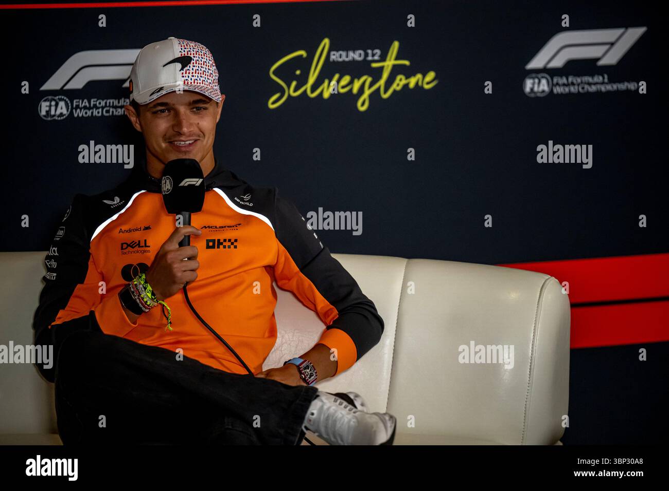 Silverstone, Regno Unito, 03 luglio 2025, Lando Norris, dal Regno Unito gareggia per McLaren F1. Il Gran Premio di Gran Bretagna 2025 The Build Up, che si svolge a Silverstone, Regno Unito. Crediti: Michael Potts/Alamy Live News Foto Stock