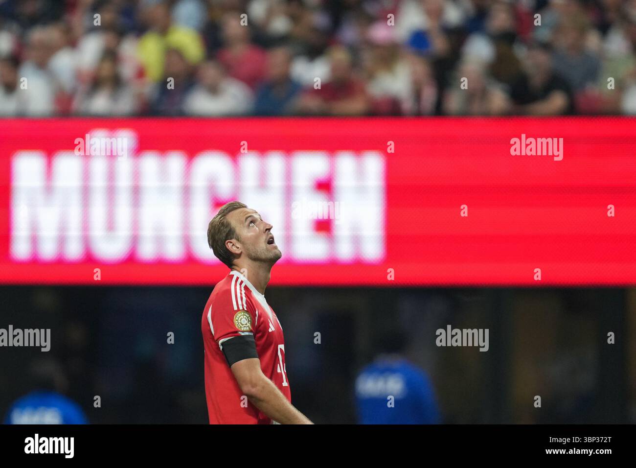 Atlanta, Stati Uniti. 5 luglio 2025. Harry Kane del Bayern Monaco reagisce durante la partita dei quarti di finale tra Paris Saint-Germain (fra) e FC Bayern Monaco (GER) alla Coppa del mondo per club FIFA 2025 al Mercedes-Benz Stadium di Atlanta, Georgia, Stati Uniti, 5 luglio, 2025. crediti: Huang Zongzhi/Xinhua/Alamy Live News Foto Stock