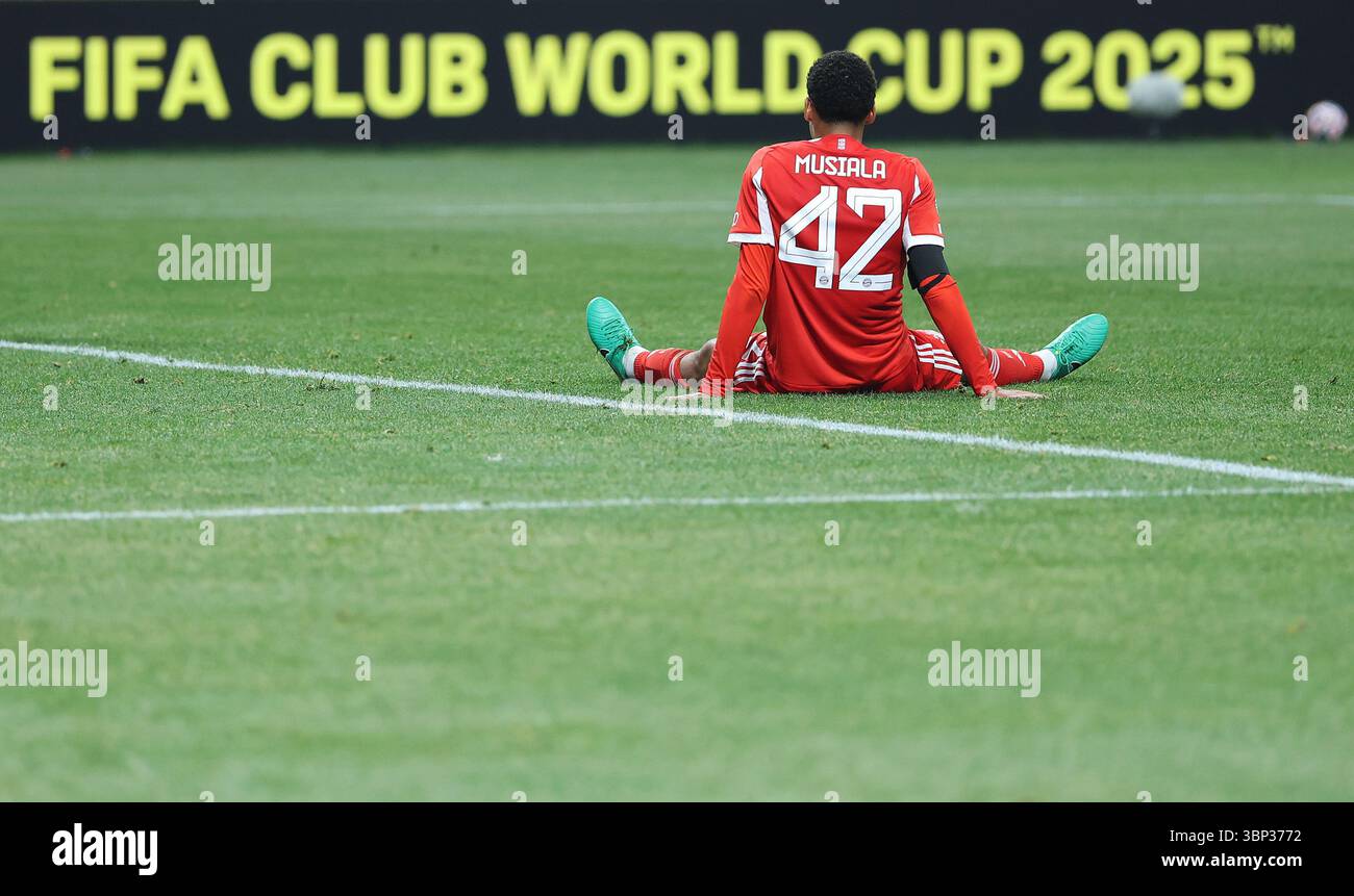 Atlanta, Stati Uniti. 5 luglio 2025. Jamal Musiala del FC Bayern Monaco viene visto durante la partita dei quarti di finale tra Paris Saint-Germain (fra) e FC Bayern Monaco (GER) alla Coppa del mondo per club FIFA 2025 al Mercedes-Benz Stadium di Atlanta, Georgia, Stati Uniti, 5 luglio, 2025. credito: li Ming/Xinhua/Alamy Live News Foto Stock