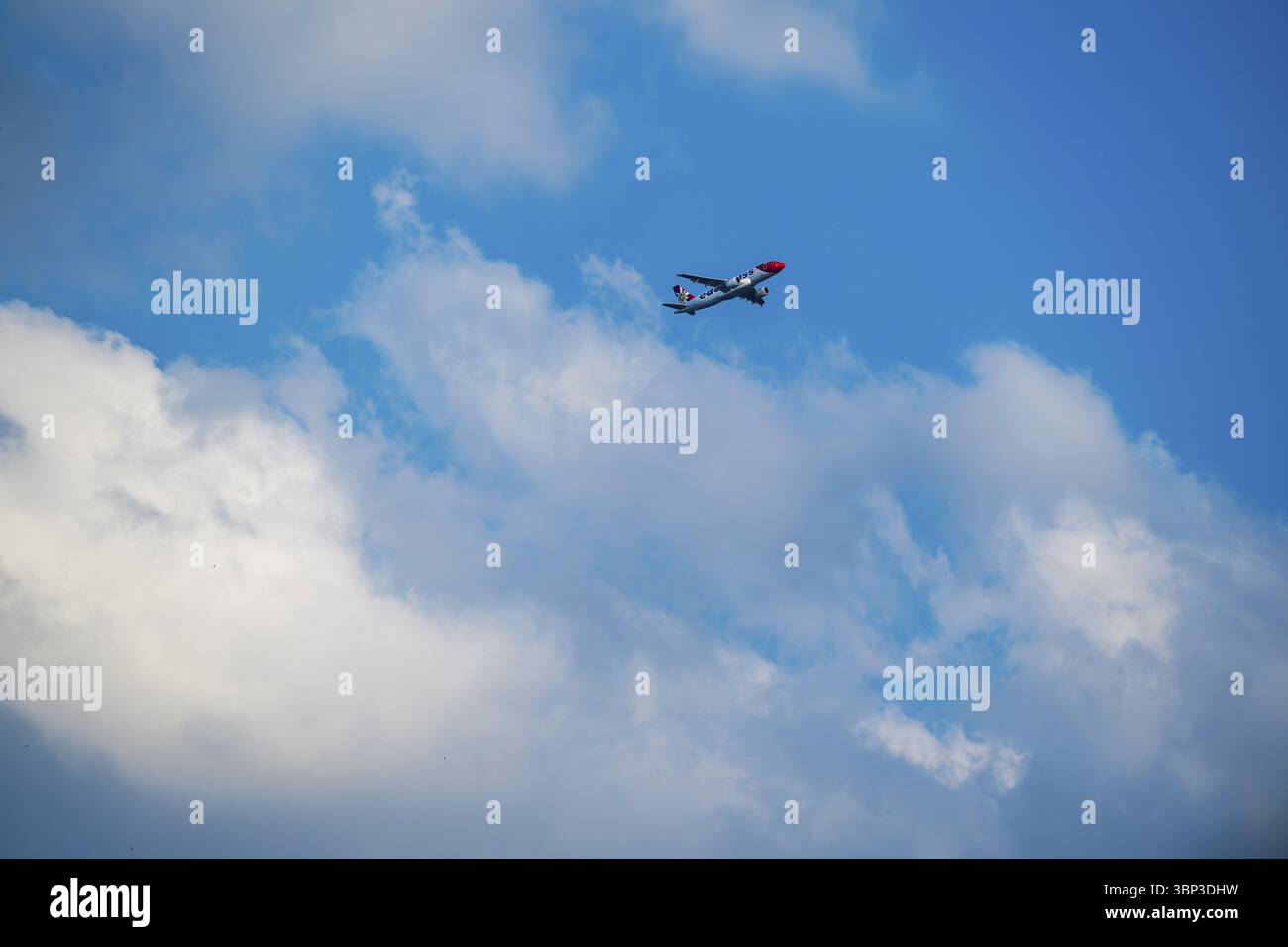 Aircraft Edelweiss Air, HB-JLR, Airbus A320-200 Foto Stock