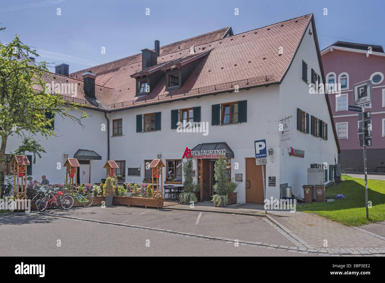 AB-Restaurant, cucina vietnamita e sushi bar con giardino, Kempten, Allgaeu, Svevia, Baviera, Germania, Europa Foto Stock