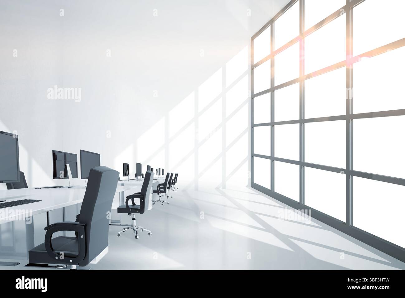 I computer in ufficio vuoto Foto Stock