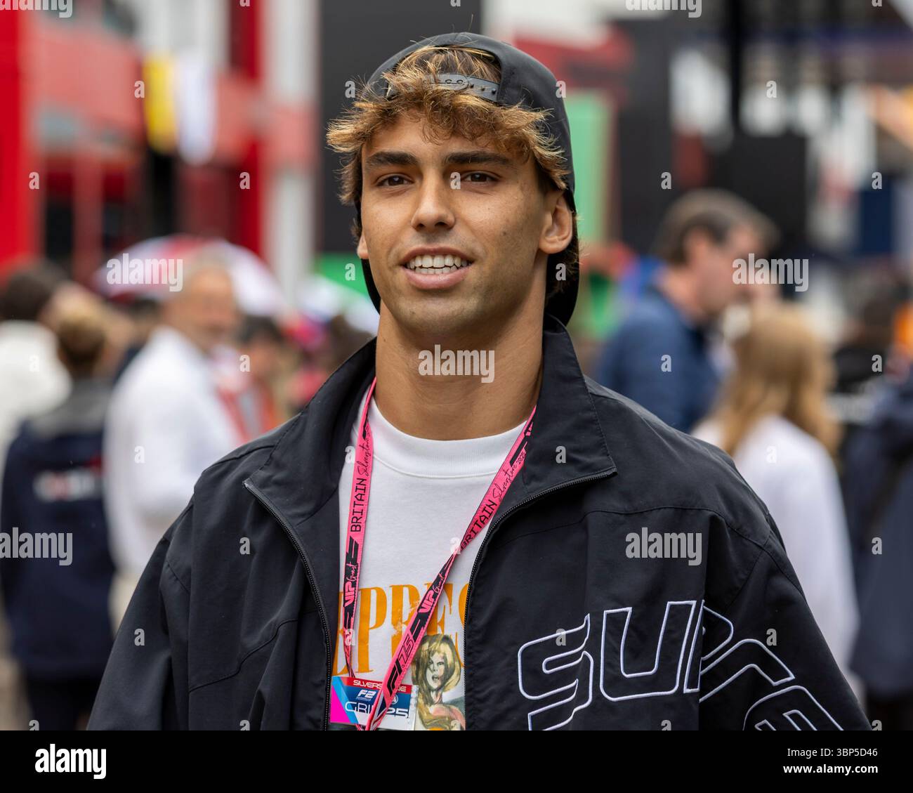 Circuito di Silverstone, Northamptonshire, Regno Unito. 6 luglio 2025. Formula 1 2025 Qatar Airways Gran Premio di Formula 1 britannica; Race Day; il giocatore di calcio del Chelsea Joao Felix nel paddock di F1 credito: Action Plus Sports/Alamy Live News Foto Stock
