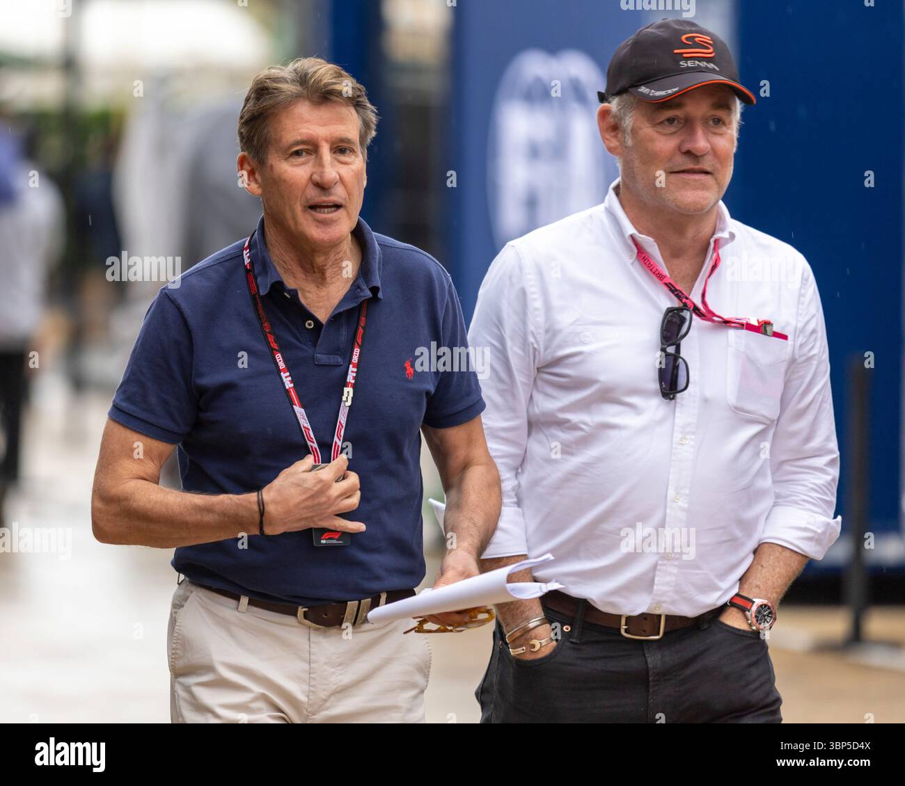Circuito di Silverstone, Northamptonshire, Regno Unito. 6 luglio 2025. Formula 1 2025 Qatar Airways Gran Premio di F1 britannico; Race Day; Lord Sebastian Coe che cammina nel paddock di F1 credito: Action Plus Sports/Alamy Live News Foto Stock