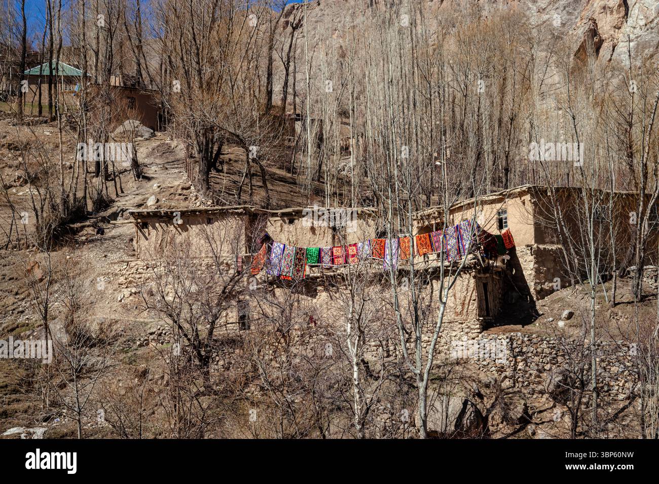 Piccolo villaggio in montagna, Tagikistan Foto Stock