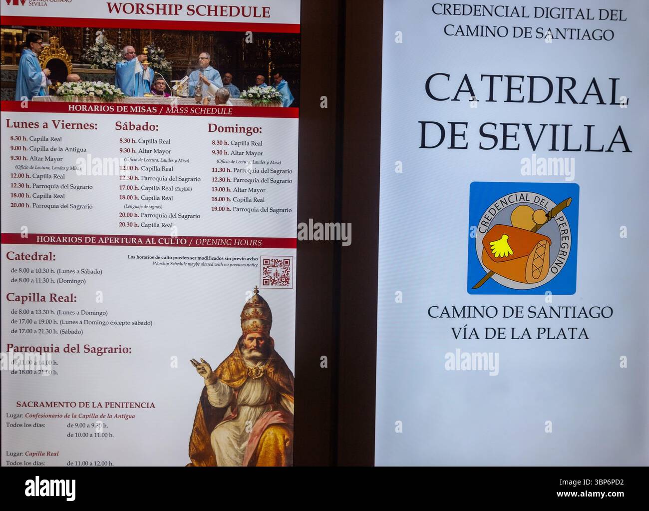 Famosa Catedral de Sevilla Cattedrale di Siviglia servizio religioso culto pubblico eventi programma informazioni Banner Foto Stock