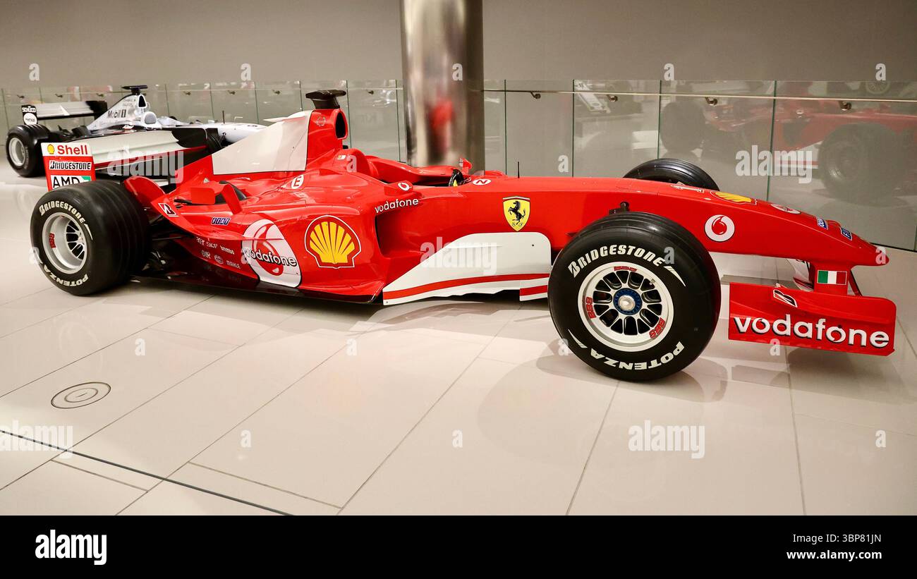 Una Ferrari F2004 di Formula 1 alla Prince of Monaco's Collection. Questa vettura è stata vincitrice per 15 volte del primo posto nella stagione 2004. Foto Stock