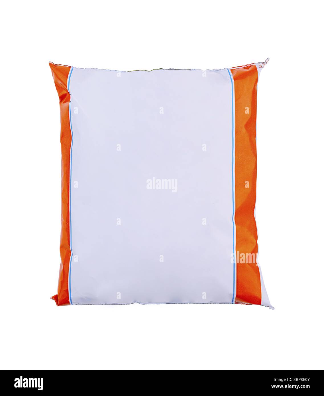 Alimenti, sacchetto per imballaggio bianco e arancione isolato su sfondo bianco, mockup del modello di imballaggio Foto Stock