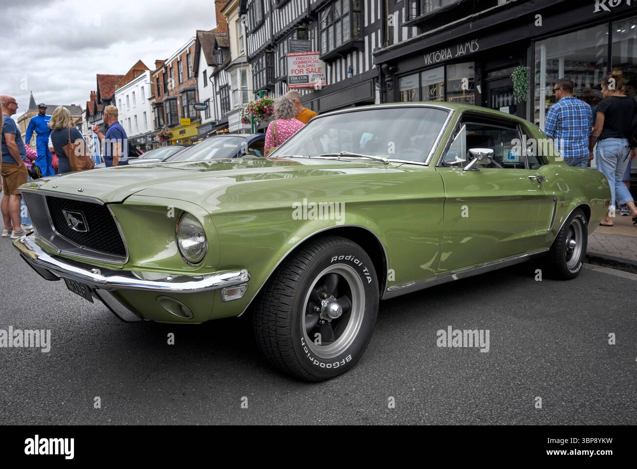 Ford Mustang 1960's Green 4.700 cc muscle car americana Foto Stock