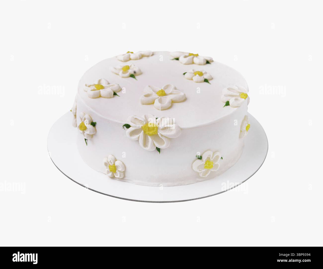 Cibo, squisita ed elegante torta bianca a margherita con fondenti fiori di zucchero fatti a mano. Perfetto per un compleanno o un matrimonio. Un delizioso gourmet Foto Stock Cibo, squisita ed elegante torta bianca a margherita con fondenti fiori di zucchero fatti a mano. Perfetto per un compleanno o un matrimonio. Un delizioso gourmet Foto Stock
