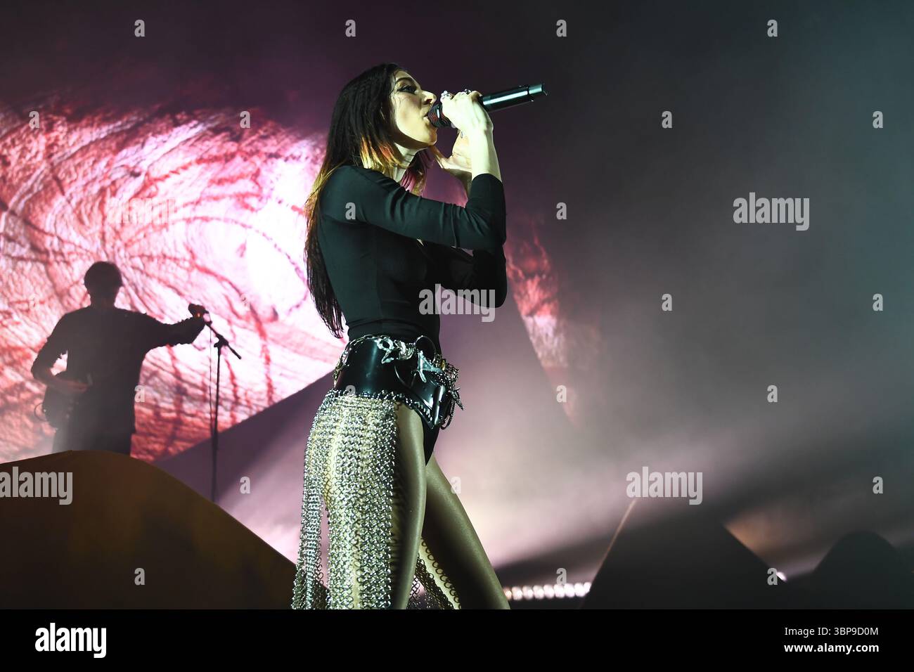 LONDRA, INGHILTERRA - 14 FEBBRAIO: Caroline Polachek si esibisce all'Eventim Apollo il 14 febbraio 2023 a Londra, Inghilterra.CAP/Mar ©Mar/Capital Pictures Foto Stock