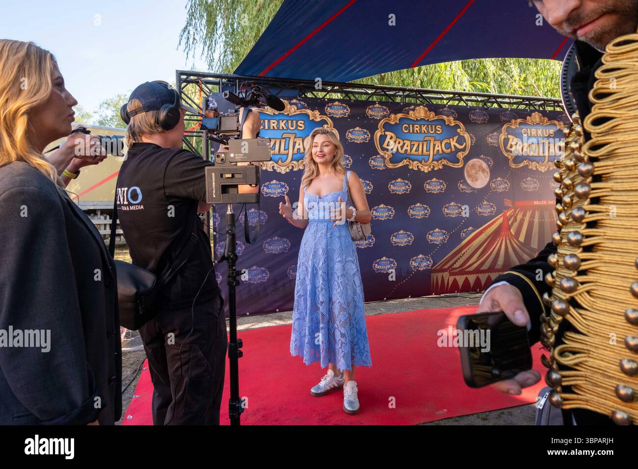 4 luglio 2025, Stoccolma, Svezia: Il vice primo ministro svedese EBBA BUSCH alla prima di Cirkus Brazil Jack a Stoccolma, Svezia. (Immagine di credito: © Rob Schoenbaum/ZUMA Press Wire) SOLO PER USO EDITORIALE! Non per USO commerciale! Foto Stock