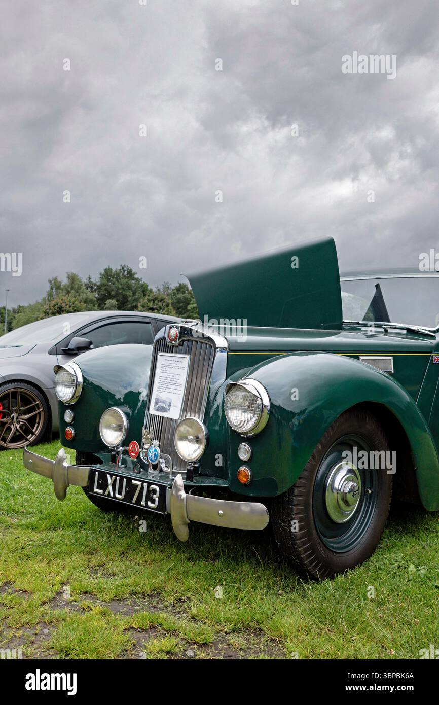 1951 salone Lea-Francis 14, East Lancs Hospice Classic Car Show 2025. Foto Stock