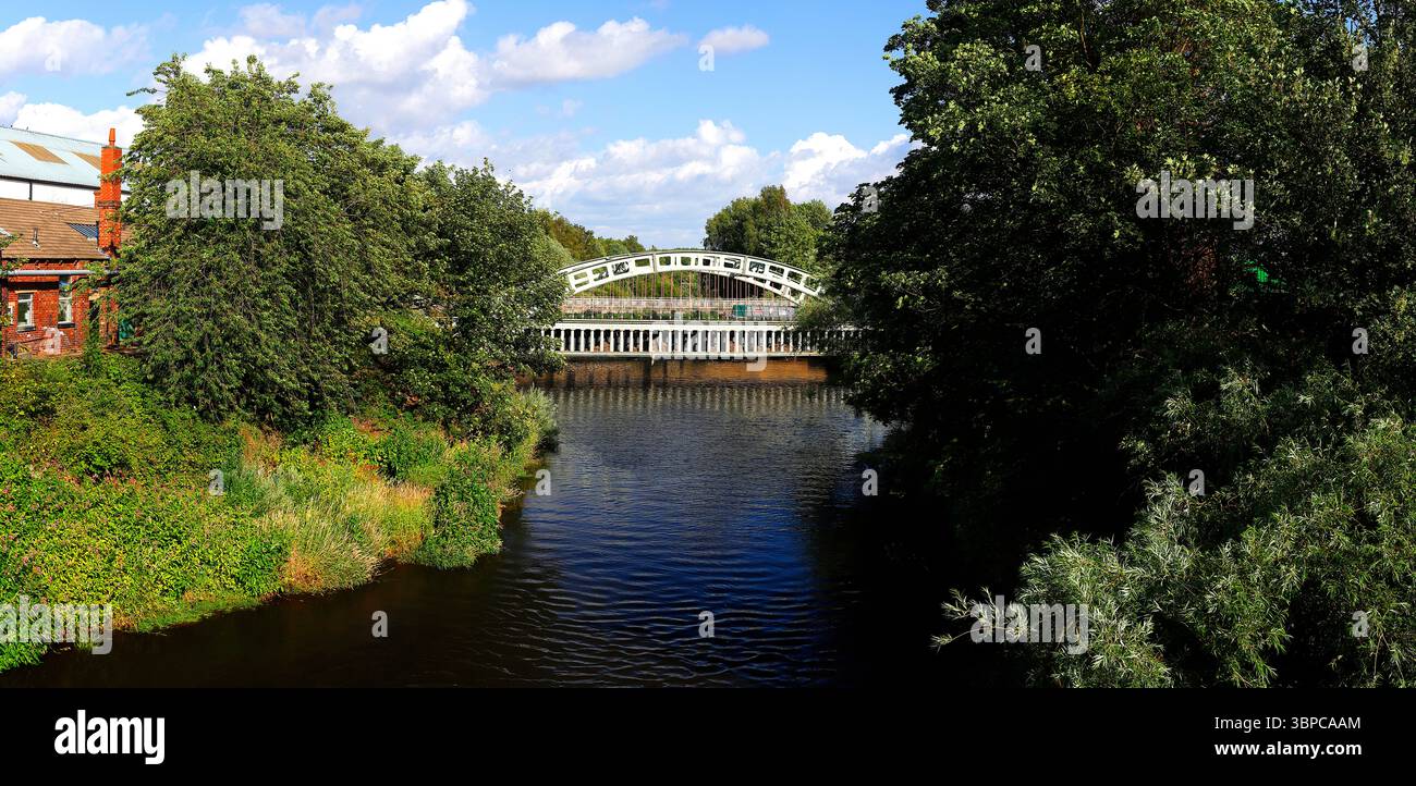 Lo Stanley Ferry Aqueduct è l'acquedotto in ghisa più lungo. È stato progettato da George Leather Sr. E costruito da H. McIntosh tra il 1836 e il 1839 Foto Stock