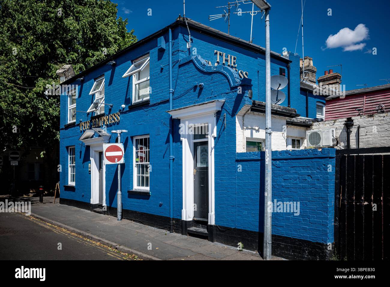 The Empress Pub a Cambridge, Regno Unito, situato al 72 di Thoday Street nell'area Romsey di Cambridge. Costruito nel 1887. Foto Stock