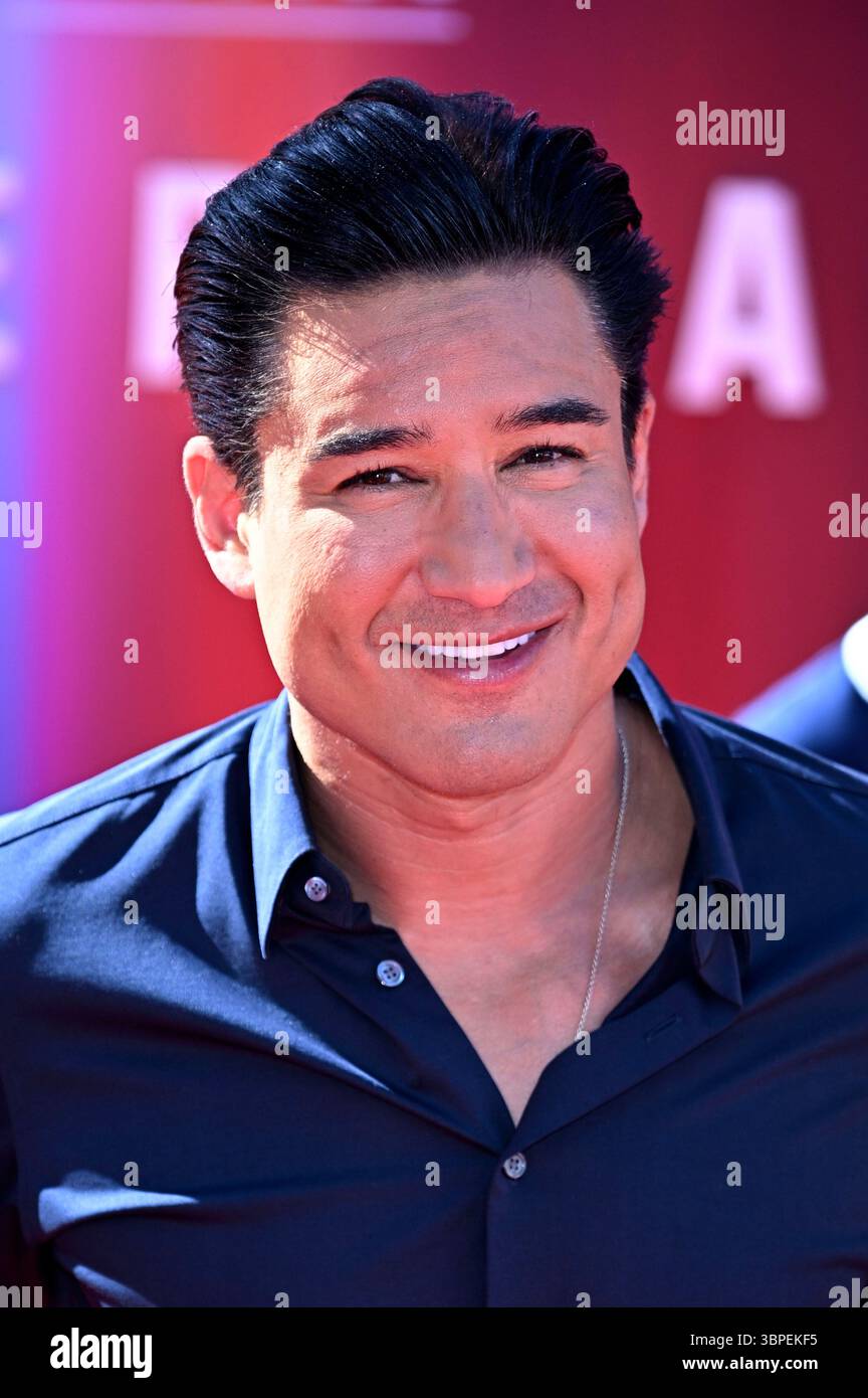 Mario Lopez bei der Weltpremiere des Kinofilms 'Superman' im TCL Chinese Theatre. Los Angeles, 07.07.2025 Foto Stock