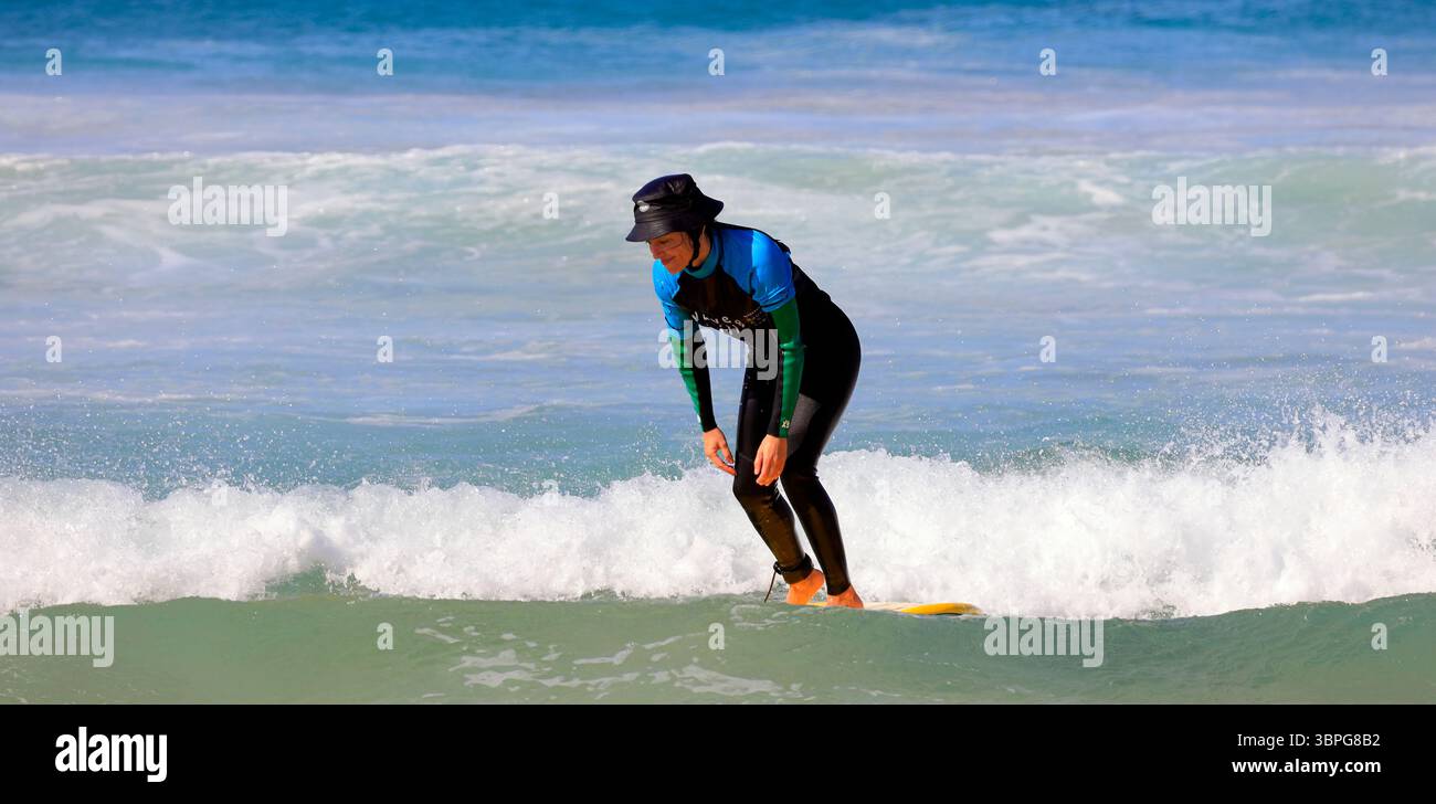 Scuole di surf a Piedra Playa, El Cotillo, Fuerteventura, Isole Canarie, Spagna, Europa, UE. Presa a dicembre 2024 Foto Stock