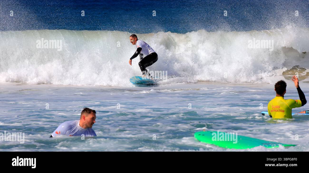 Scuole di surf a Piedra Playa, El Cotillo, Fuerteventura, Isole Canarie, Spagna, Europa, UE. Presa a dicembre 2024 Foto Stock
