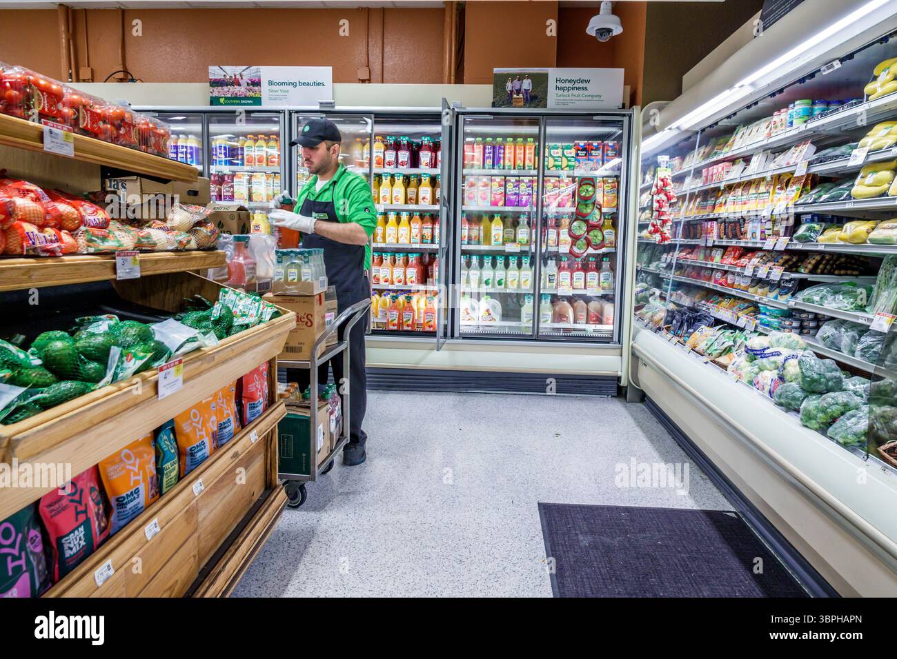 Surfside Florida Miami, supermercato Publix, interno, negozi di cibo, vendita di corridoi, sezione prodotti, succo di frutta, setta refrigerata Foto Stock