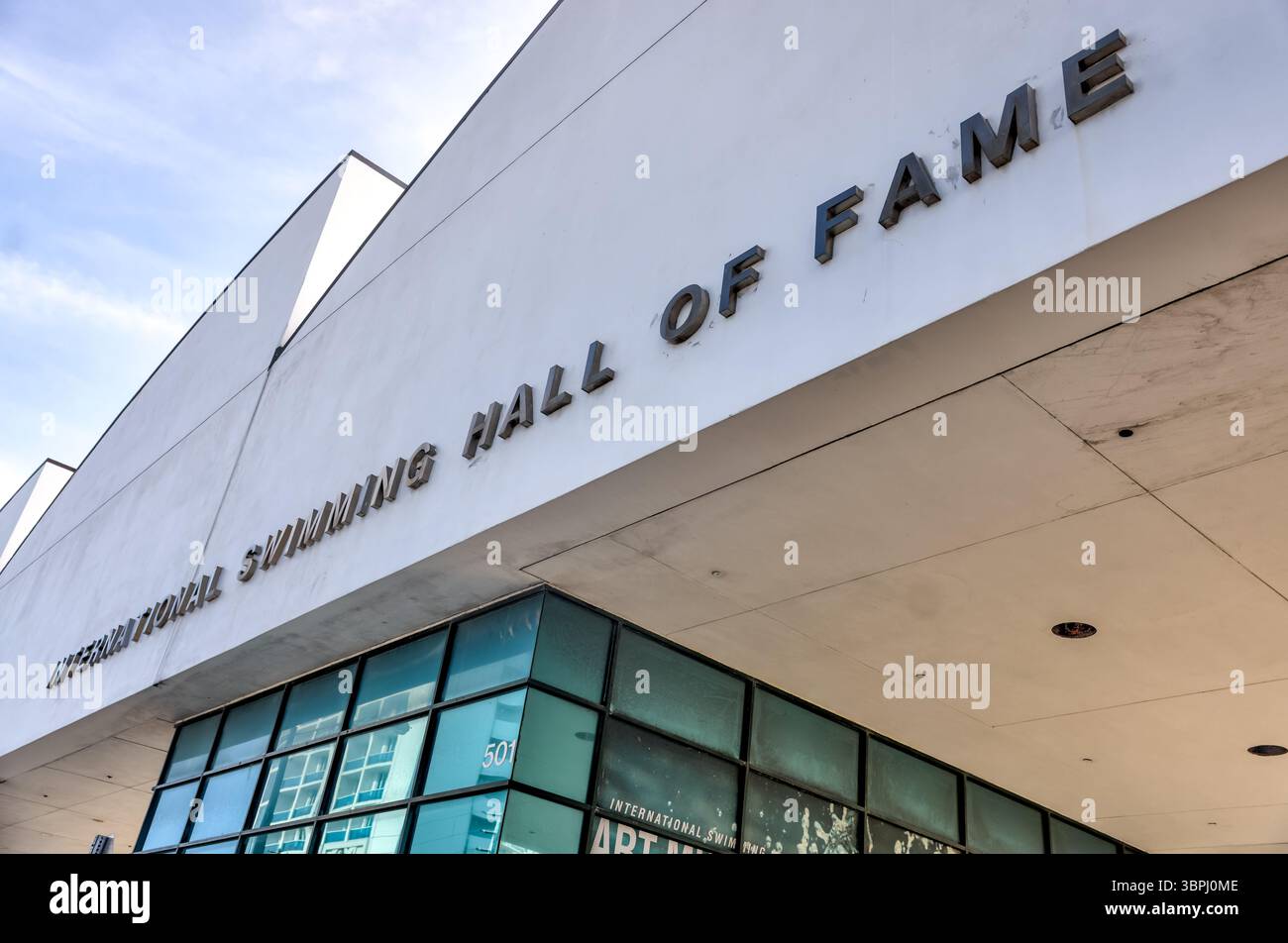 Fort Lauderdale, Florida - 23 marzo 2024: Segnaletica e vista della International Swimming Hall of Fame a Fort Lauderdale, Florida Foto Stock