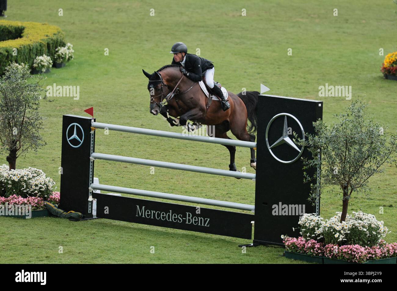 Willem Greve dei Paesi Bassi con Grandorado Tn N.o.P. durante il primo round del Rolex Grand Prix, parte del Rolex Grand Slam di Show Jumping, il Grand Prix di Aquisgrana al CHIO Aachen il 6 luglio 2025, Aquisgrana, Germania (foto di Maxime David - MXIMD Pictures) Foto Stock