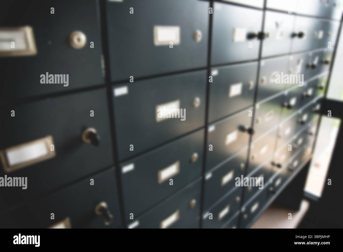 Visuale ad angolo elevato degli armadietti di sicurezza Foto Stock