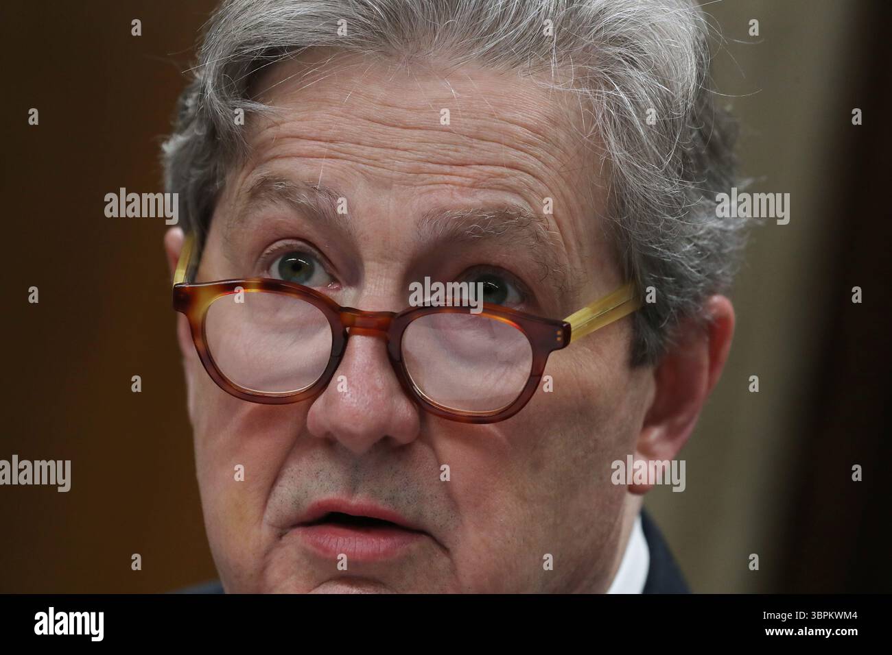 16 giugno 2020, Washington, District of Columbia, USA: Il senatore degli Stati Uniti John Neely Kennedy (repubblicano della Louisiana) parla durante un'audizione della sottocommissione per gli stanziamenti del Senato degli Stati Uniti su Capitol Hill 16 giugno 2020 a Washington, DC. La sottocommissione ha ascoltato la testimonianza di Ajit Pai, presidente della Federal Communications Commission (FCC), sulla supervisione del programma di aste spettro della Federal Communications Commission per l'esercizio fiscale 2021 (immagine di credito: © Chip Somodevilla/CNP via ZUMA Wire) Foto Stock