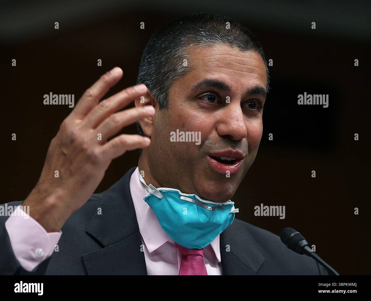16 giugno 2020, Washington, Distretto di Columbia, Stati Uniti: Ajit Pai, Presidente della Federal Communications Commission (FCC), testimonia durante un'audizione della sottocommissione per gli stanziamenti del Senato degli Stati Uniti a Capitol Hill il 16 giugno 2020 a Washington, DC. le audizioni si concentrano sulla supervisione del programma di aste dello spettro della Federal Communications Commission per l'anno fiscale 2021 (Credit Image: © Chip Somodevilla/CNP via ZUMA Wire) Foto Stock