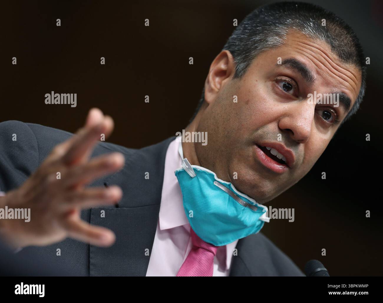 16 giugno 2020, Washington, Distretto di Columbia, Stati Uniti: Ajit Pai, Presidente della Federal Communications Commission (FCC), testimonia durante un'audizione della sottocommissione per gli stanziamenti del Senato degli Stati Uniti a Capitol Hill il 16 giugno 2020 a Washington, DC. le audizioni si concentrano sulla supervisione del programma di aste dello spettro della Federal Communications Commission per l'anno fiscale 2021 (Credit Image: © Chip Somodevilla/CNP via ZUMA Wire) Foto Stock