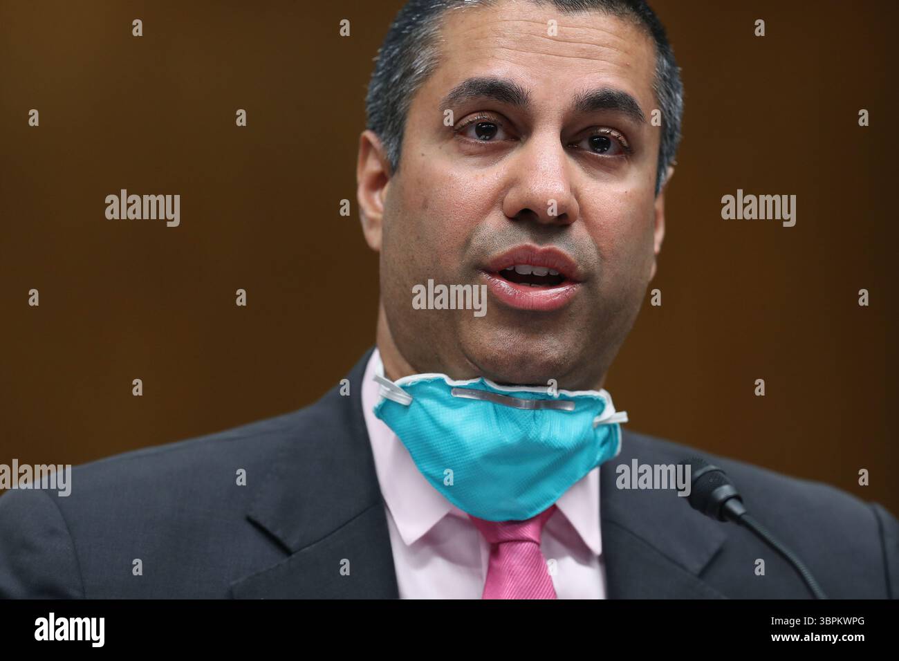 16 giugno 2020, Washington, Distretto di Columbia, Stati Uniti: Ajit Pai, Presidente della Federal Communications Commission (FCC), testimonia durante un'audizione della sottocommissione per gli stanziamenti del Senato degli Stati Uniti a Capitol Hill il 16 giugno 2020 a Washington, DC. le audizioni si concentrano sulla supervisione del programma di aste dello spettro della Federal Communications Commission per l'anno fiscale 2021 (Credit Image: © Chip Somodevilla/CNP via ZUMA Wire) Foto Stock