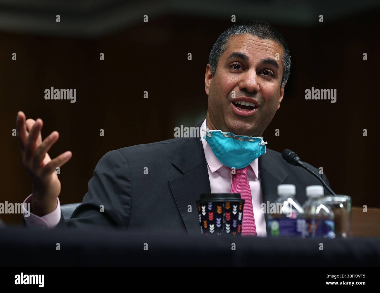 16 giugno 2020, Washington, Distretto di Columbia, Stati Uniti: Ajit Pai, Presidente della Federal Communications Commission (FCC), testimonia durante un'audizione della sottocommissione per gli stanziamenti del Senato degli Stati Uniti a Capitol Hill il 16 giugno 2020 a Washington, DC. le audizioni si concentrano sulla supervisione del programma di aste dello spettro della Federal Communications Commission per l'anno fiscale 2021 (Credit Image: © Chip Somodevilla/CNP via ZUMA Wire) Foto Stock