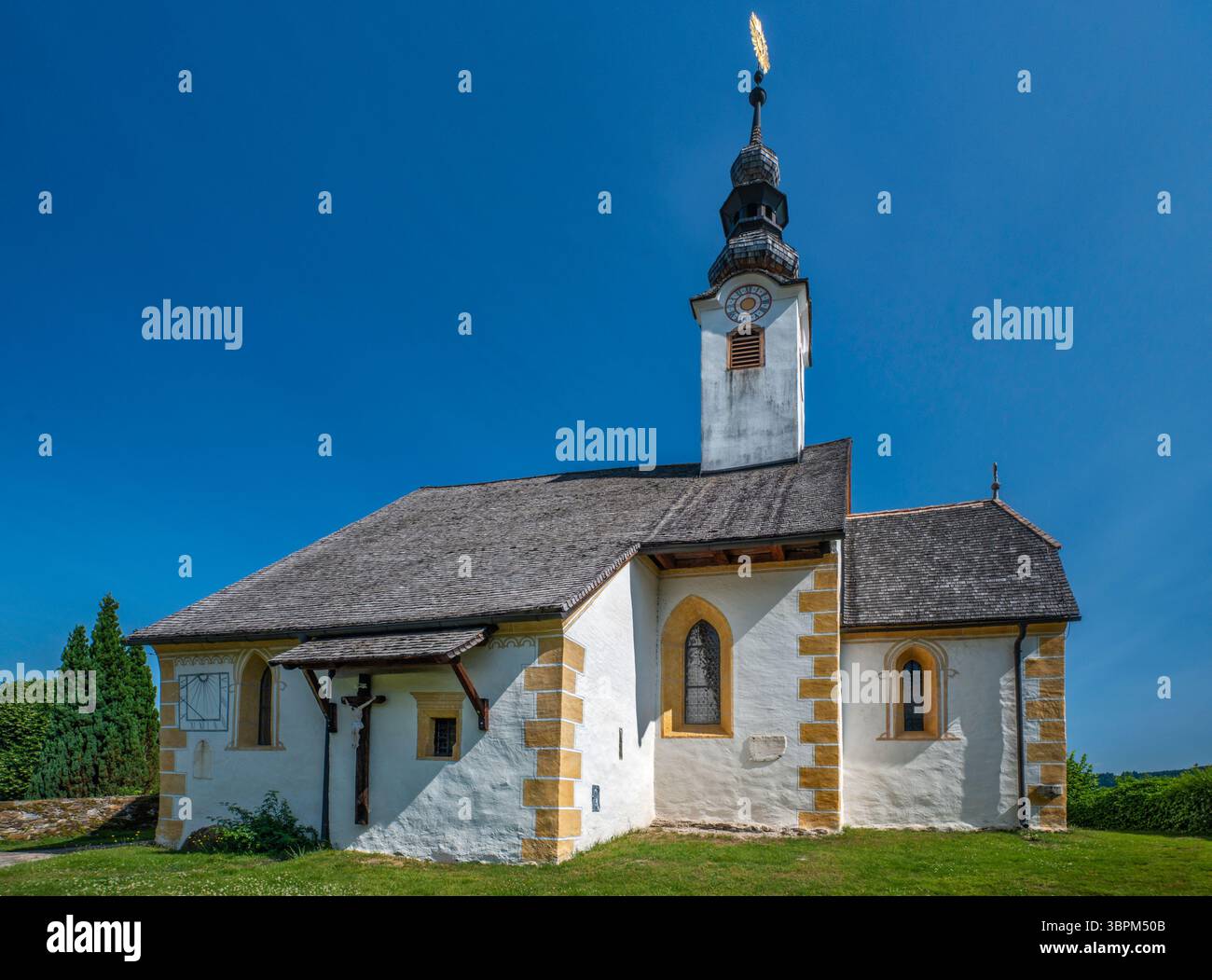 Chiesa del Rosario (Chiesa invernale), XII secolo, penisola presso la località di Maria Wörth, Wörther SEE (Lago Wörth), Alpi calcaree meridionali, Carinzia, Austria Foto Stock