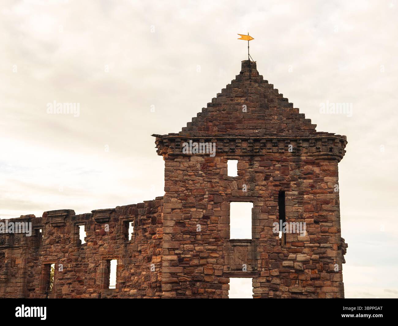 Rovine del castello di St Andrews, St Andrews, Fife, Scozia, Regno Unito, GB. Foto Stock Rovine del castello di St Andrews, St Andrews, Fife, Scozia, Regno Unito, GB. Foto Stock