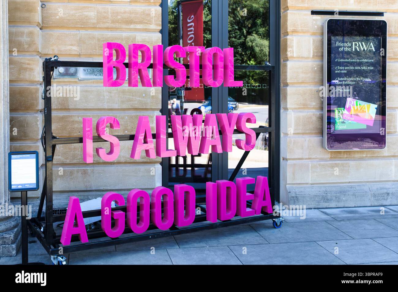 Bristol è sempre una buona idea di opere d'arte al di fuori della RWA Royal West England Academy Bristol Foto Stock