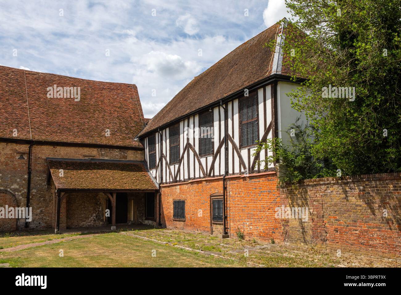 Vista dello storico Priorato di Prittlewell, situato nel Priory Park nella zona di Prittlewell a Southend-on-Sea nell'Essex, Regno Unito. Foto Stock