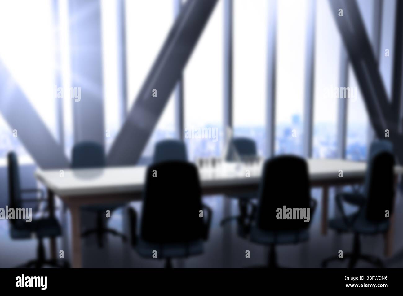 La sala riunioni è esposta in un design piatto con tavolo, sedie e water set, finestre con cornici in acciaio Foto Stock