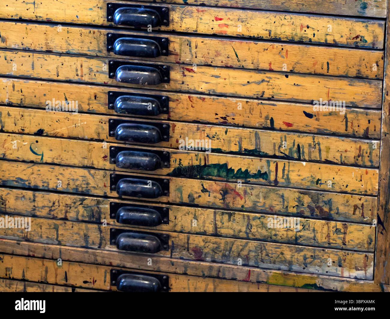 dettaglio primo piano del vecchio classificatore dei ripiani Foto Stock