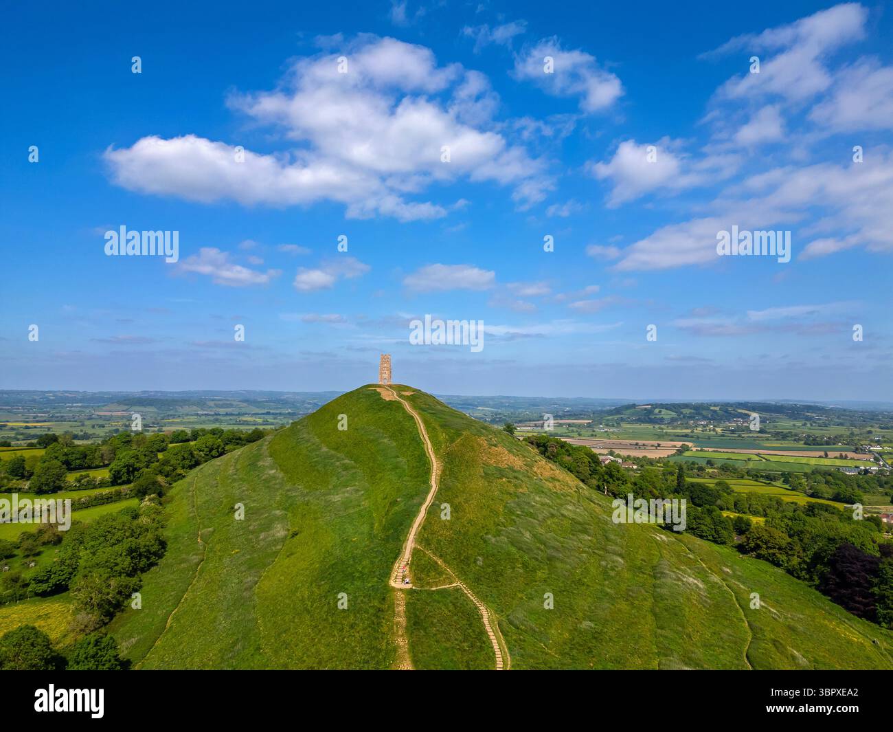 Vista della splendida Glastonbury Tor nel Somerset, Regno Unito. Foto Stock