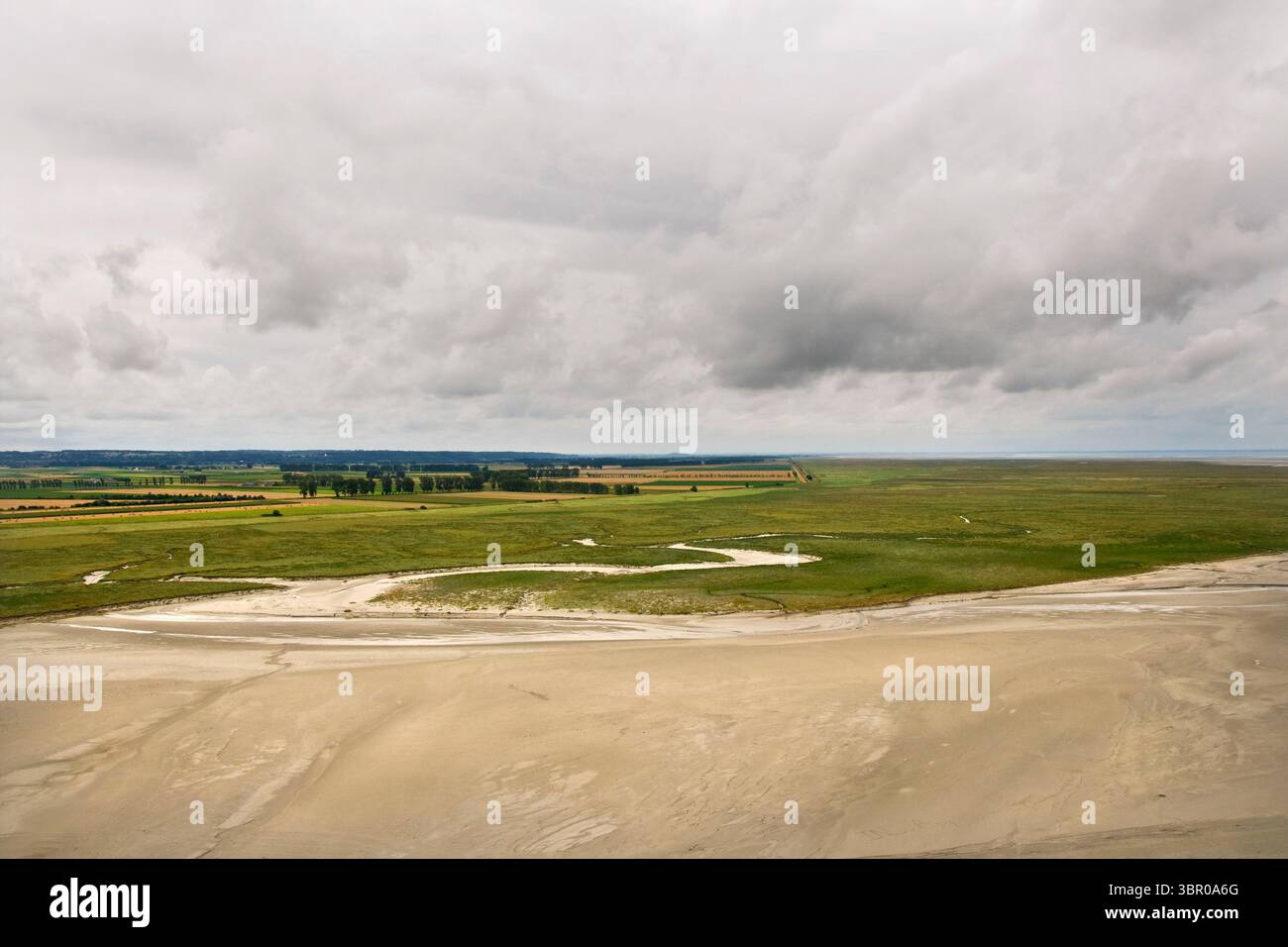 Francia. Normandia. Mont Saint Michel. Bassa marea Foto Stock