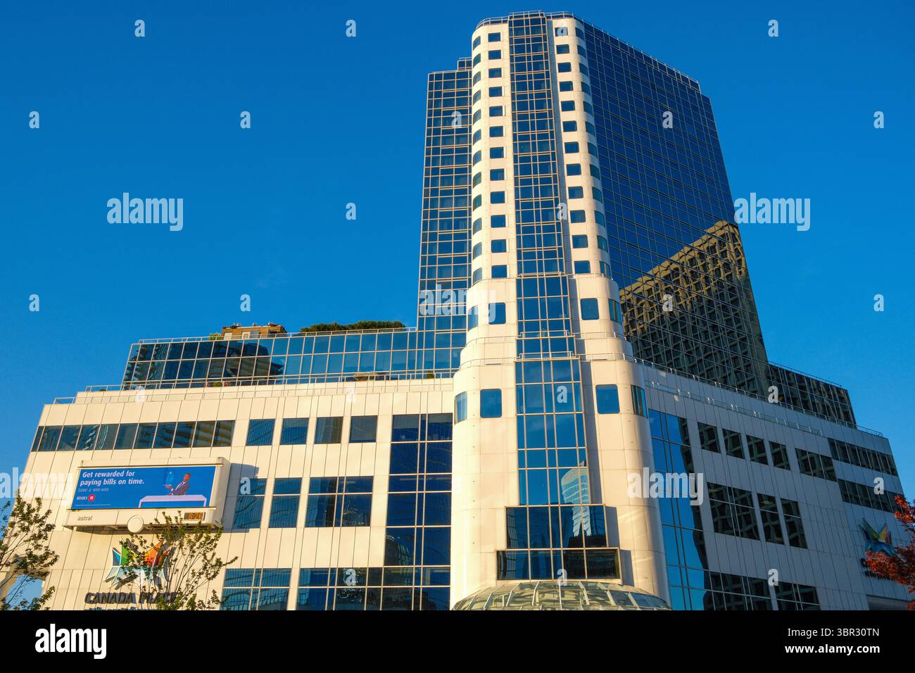 Hotel Canada Place & The Pan Pacific a Coal Harbour, Vancouver, British Columbia. Foto Stock