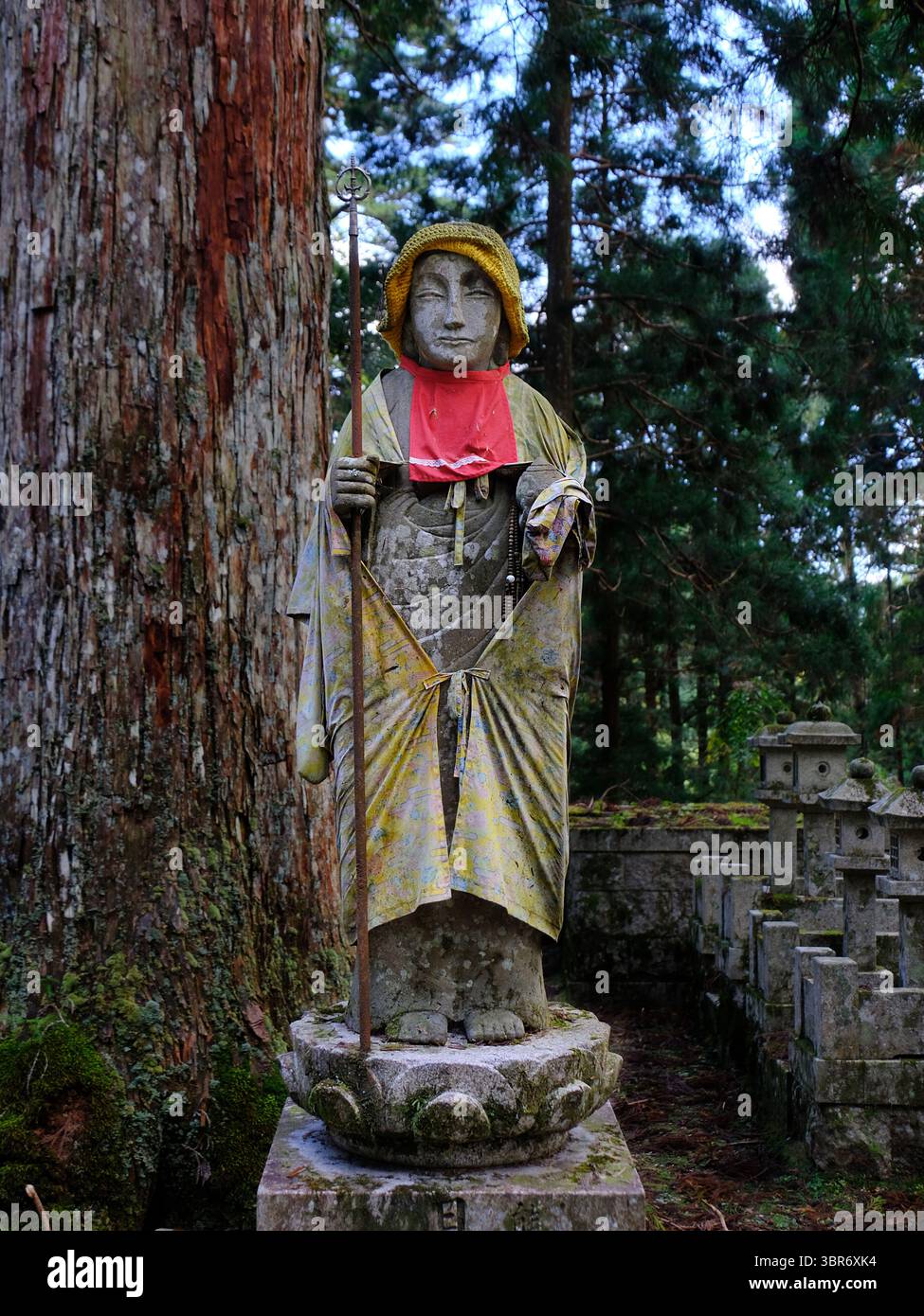 Statua nel tempio giapponese Foto Stock