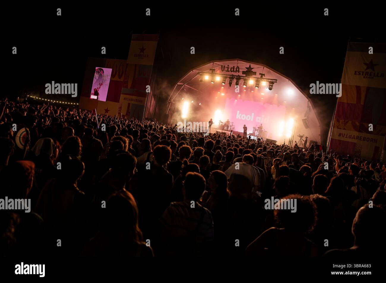 Vilanova i la Geltrú, Spagna. 2025.07.03. La band Royel Otis si esibisce sul palco al Vida Festival il 3 luglio 2025 a Vilanova i la Geltrú, Spagna. Foto Stock