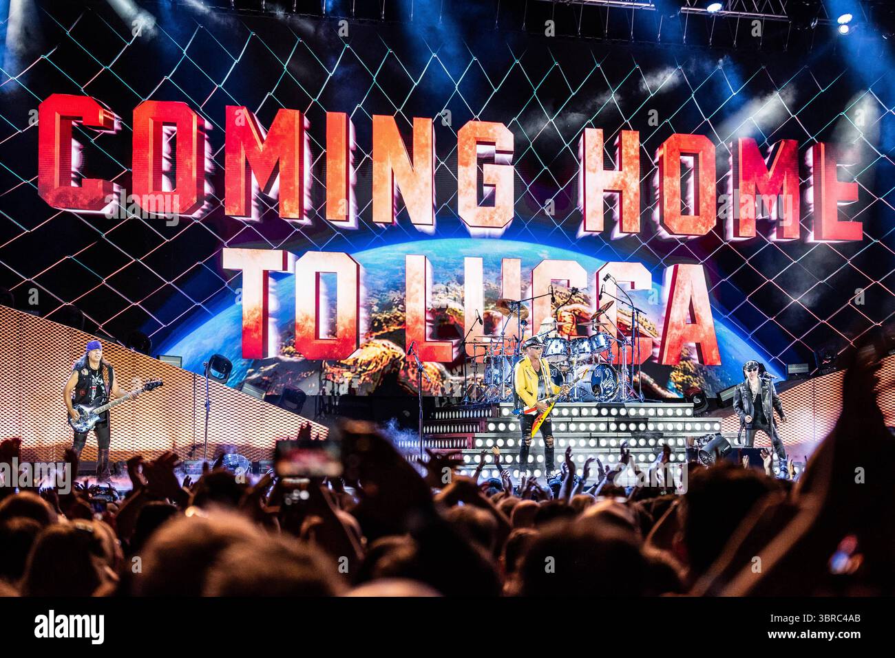Concerto di musica - Scorpioni - Scorpioni del 60° anniversario Lucca Piazza Napoleone Italia Copyright: XMirkoxFava/TSCKx/xLiveMediax LPM 1953625 Foto Stock
