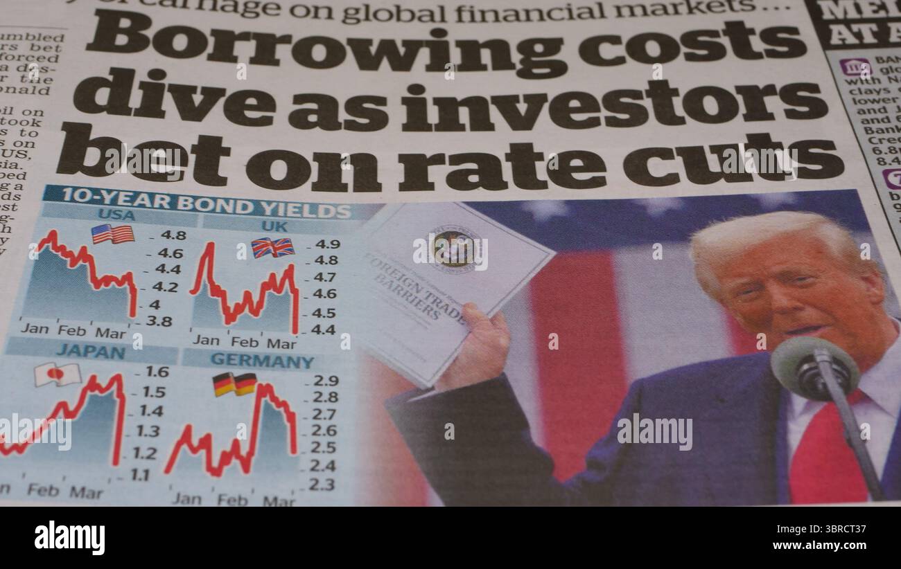 Il quotidiano Daily mail (UK) racconta la decisione di Donald Trump di imporre dazi sulle importazioni negli Stati Uniti e di influire sui mercati azionari. Foto Stock