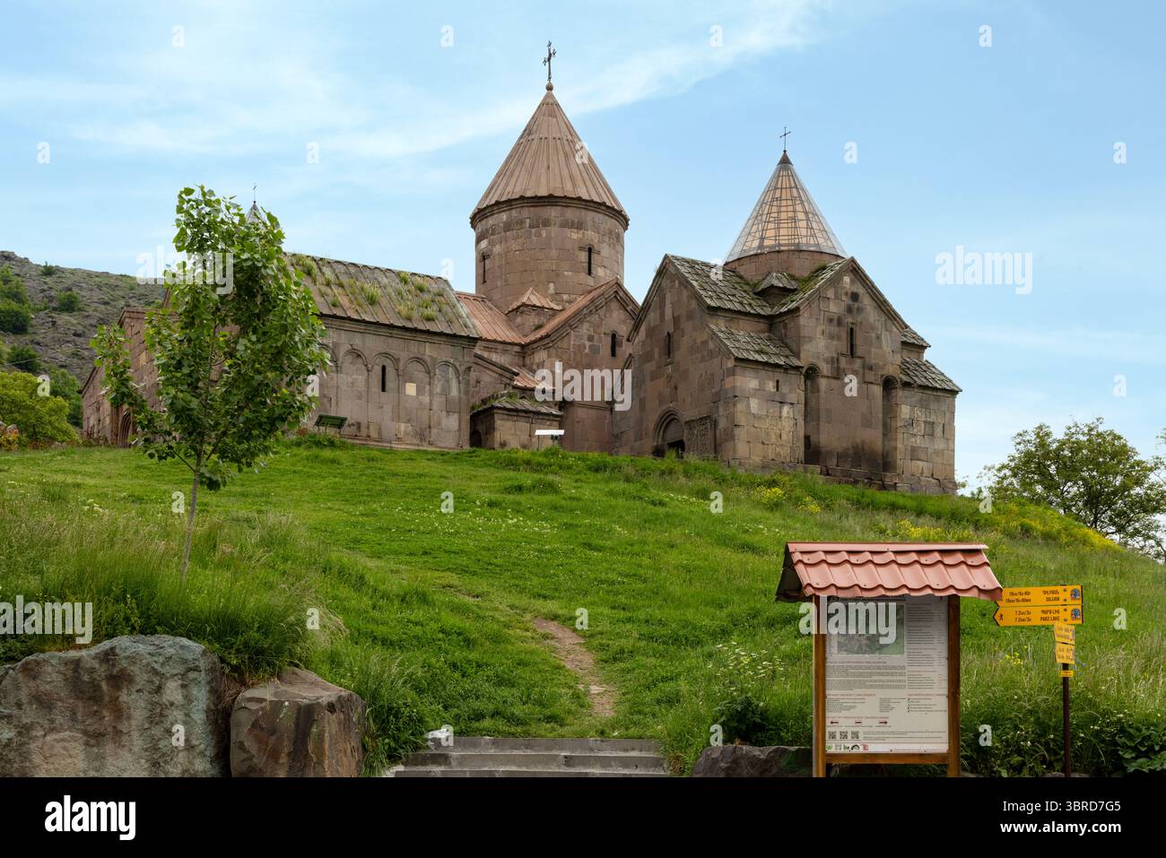 Goshavank, un complesso monastico medievale nella provincia di Tavush in Armenia, è un esempio significativo di architettura religiosa del XII e XIII secolo Foto Stock